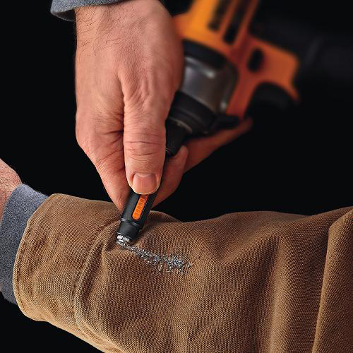 DT7450 DeWALT Čistitelný magnetický nástavec 13x75mm