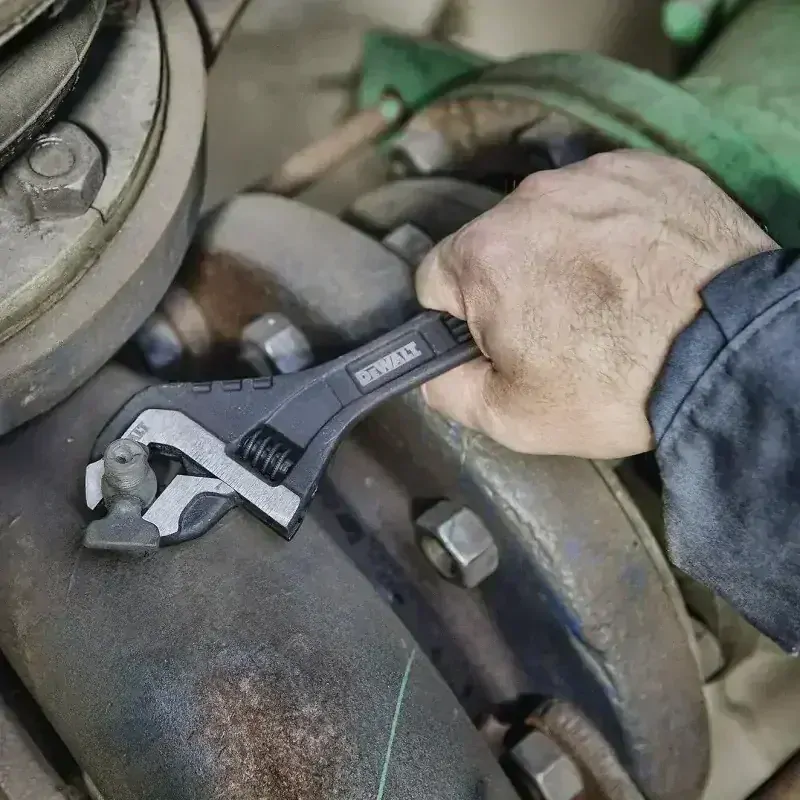 DWHT80269-0 DeWALT Celokovový nastavitelný klíč 300mm