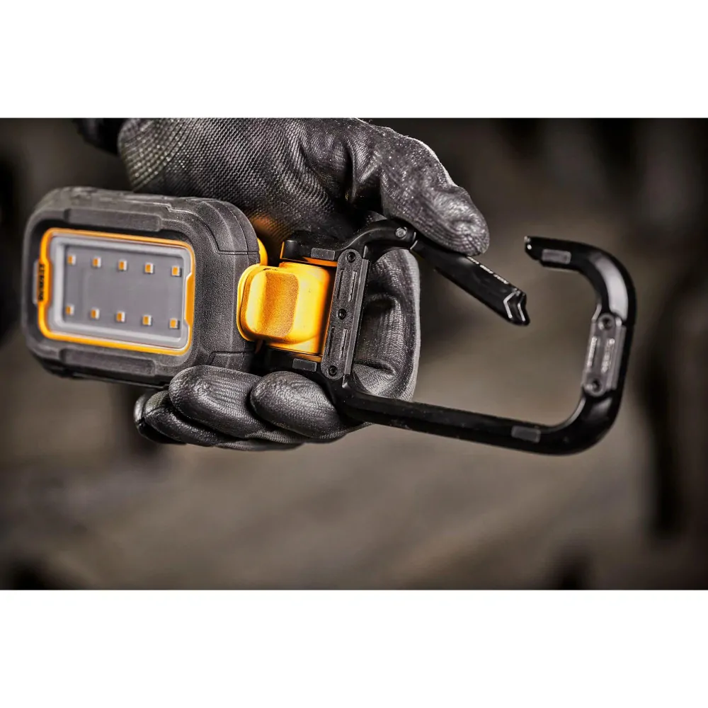 DCL182 DeWALT Aku pracovní svítilna USB-C