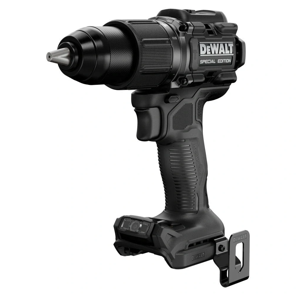Aku bezuhlíková kombo sada 18V XR 2x5,0Ah příklepová vrtačka DCD86 a úhlová bruska 125mm DCG45M McLaren F1 Team DeWALT DCK2223MP2T