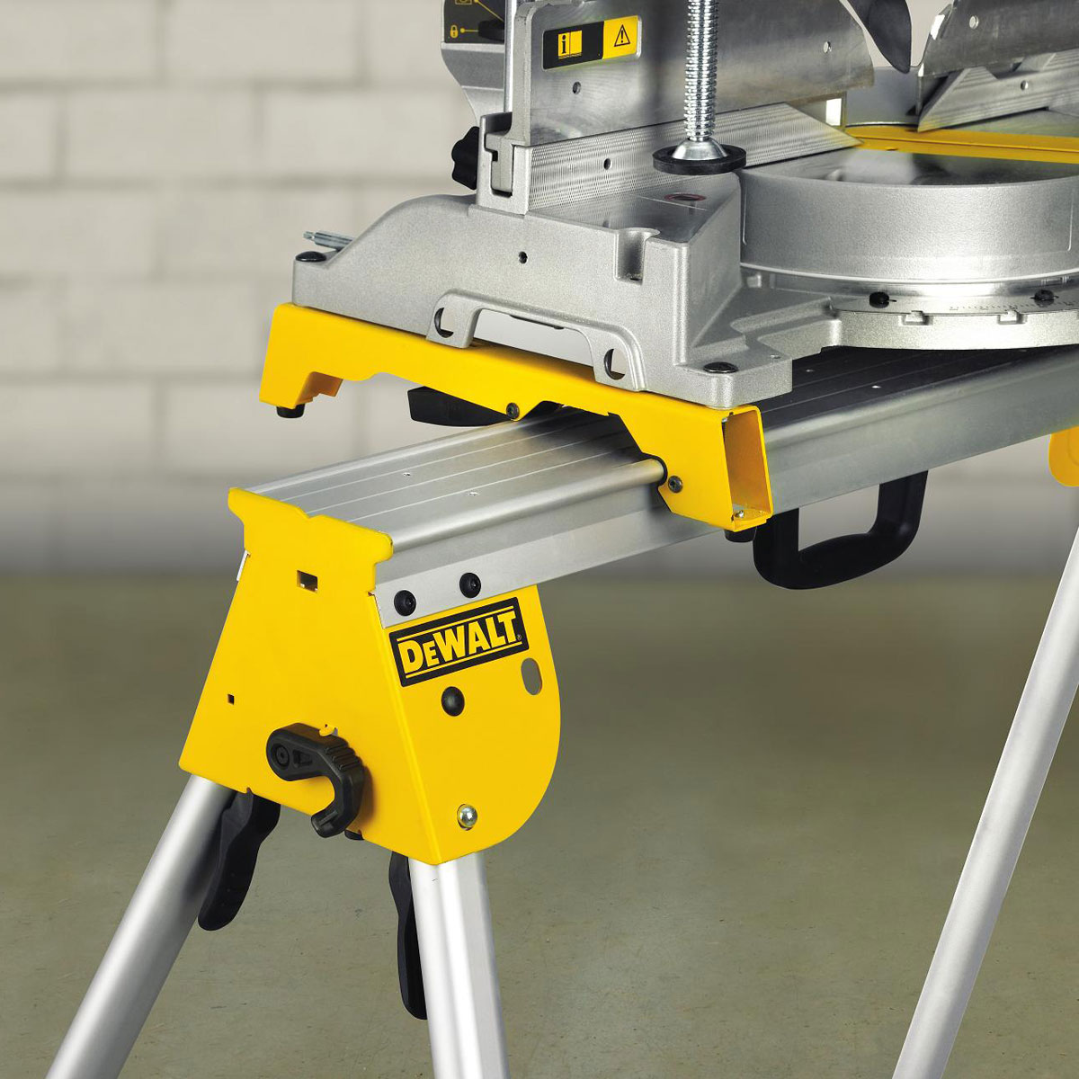 DE7033 DeWALT Stojan pro pokosové pily