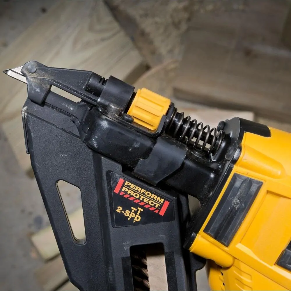 DCN693P2 DeWALT Aku nastřelovací pistole 18 V XR s 2 pracovními rychlostmi