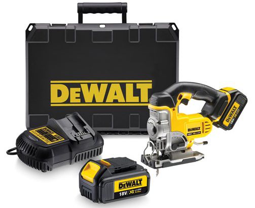 DCS331M2 DeWALT ku přímočará pila XR Li-Ion 18 V 2x 4,0Ah