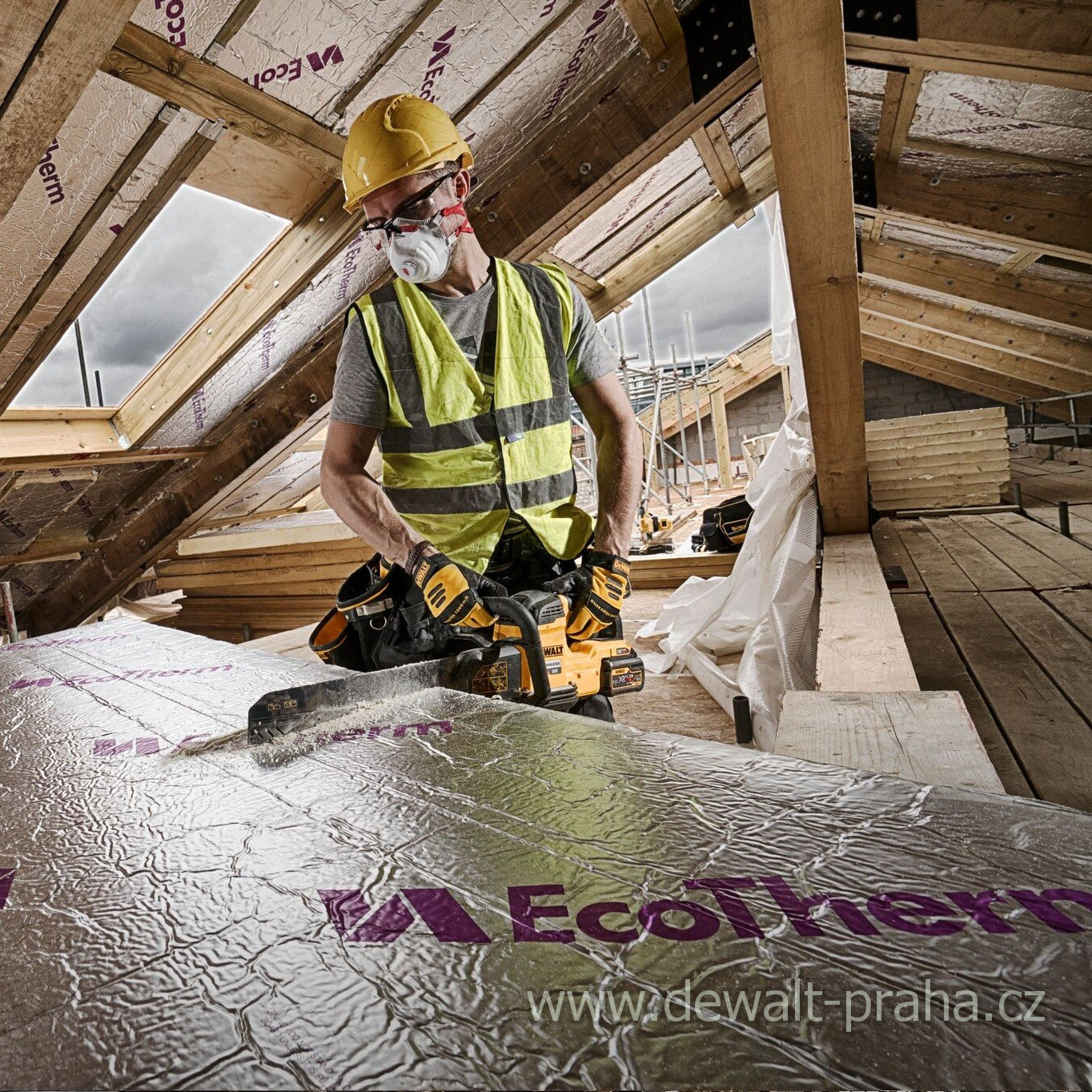 DCS397N DeWALT Aku pila Alligator XR FLEXVOLT 54V, samostatný stroj