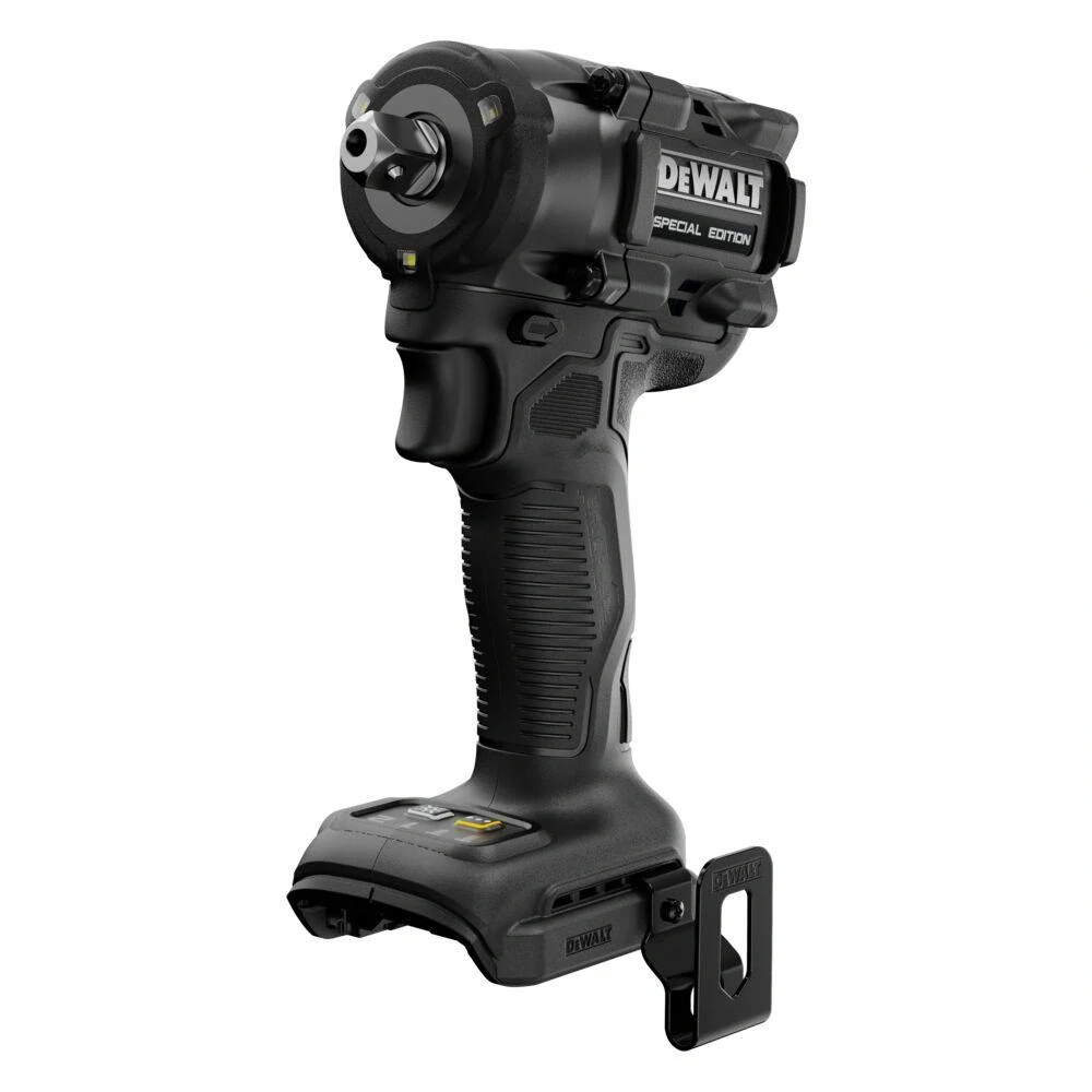 DCK2224MP2T-QW DeWALT Aku kombo sada 18V XR 2x5,0Ah rázový utahovák 1/4" DCF86M a rázový utahovák 1/2" DCF92M McLaren F1 Team 