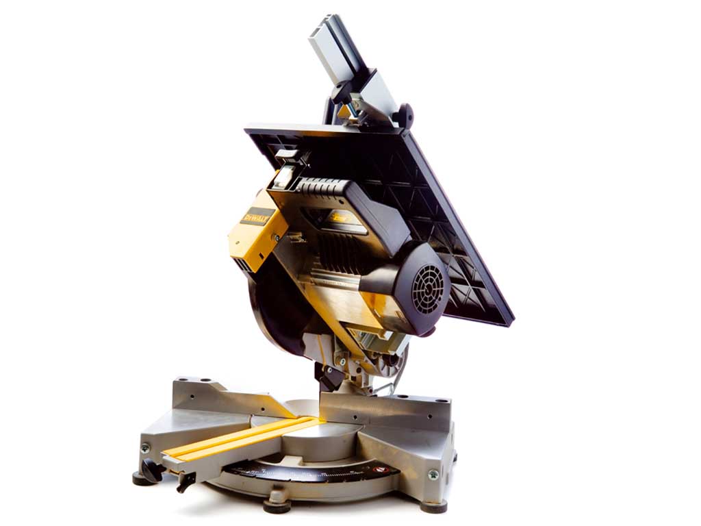 DW711 Kombinovaná pokosová pila DEWALT 1300W