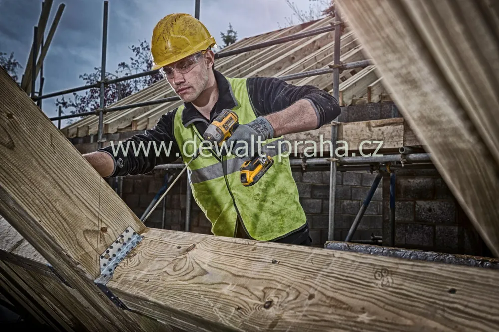 DCF887P2 DeWALT Aku bezuhlíkový rázový utahovák 1/4  s 3 převodovými stupni, 18V