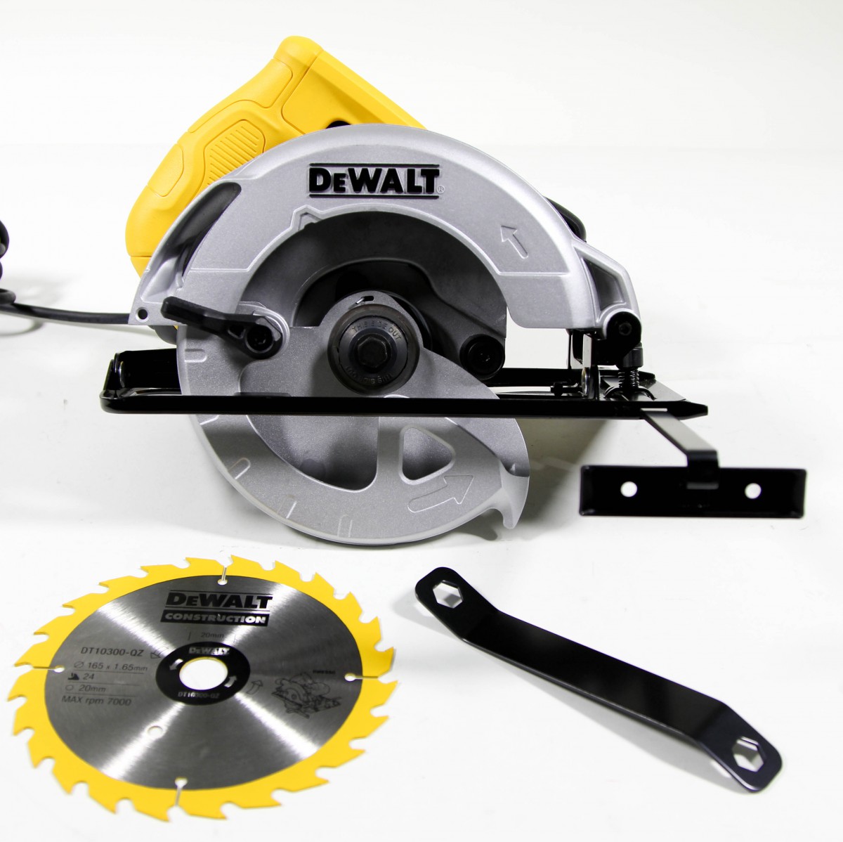 DWE550 DeWALT Kompaktní kotoučová pila s hloubkou řezu 55 mm