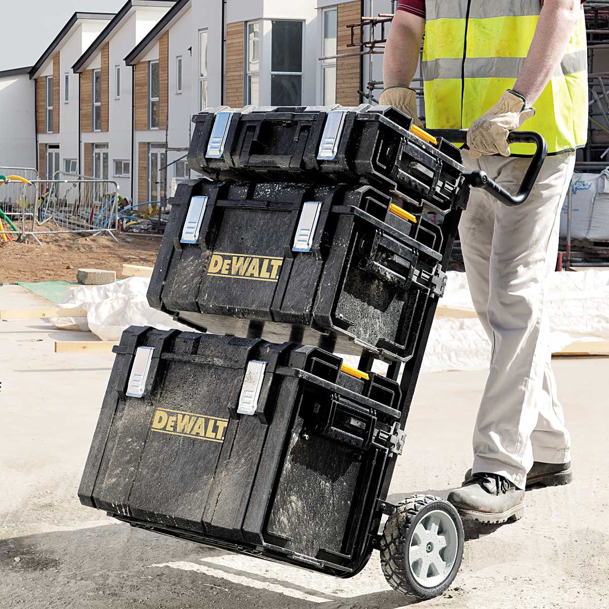 1-70-349 DeWALT Kompletní set kufrů Tough Box a přepravního vozíku DSCarrier