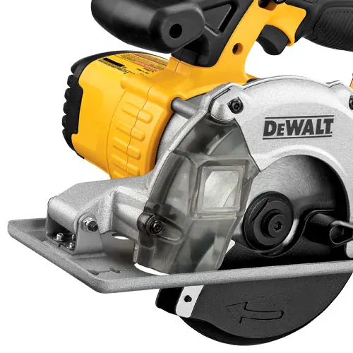 DCS373M2 DeWALT Kotoučová pila 18 V XR Li-Ion 2x 4,0 Ah, pro řezání kovů