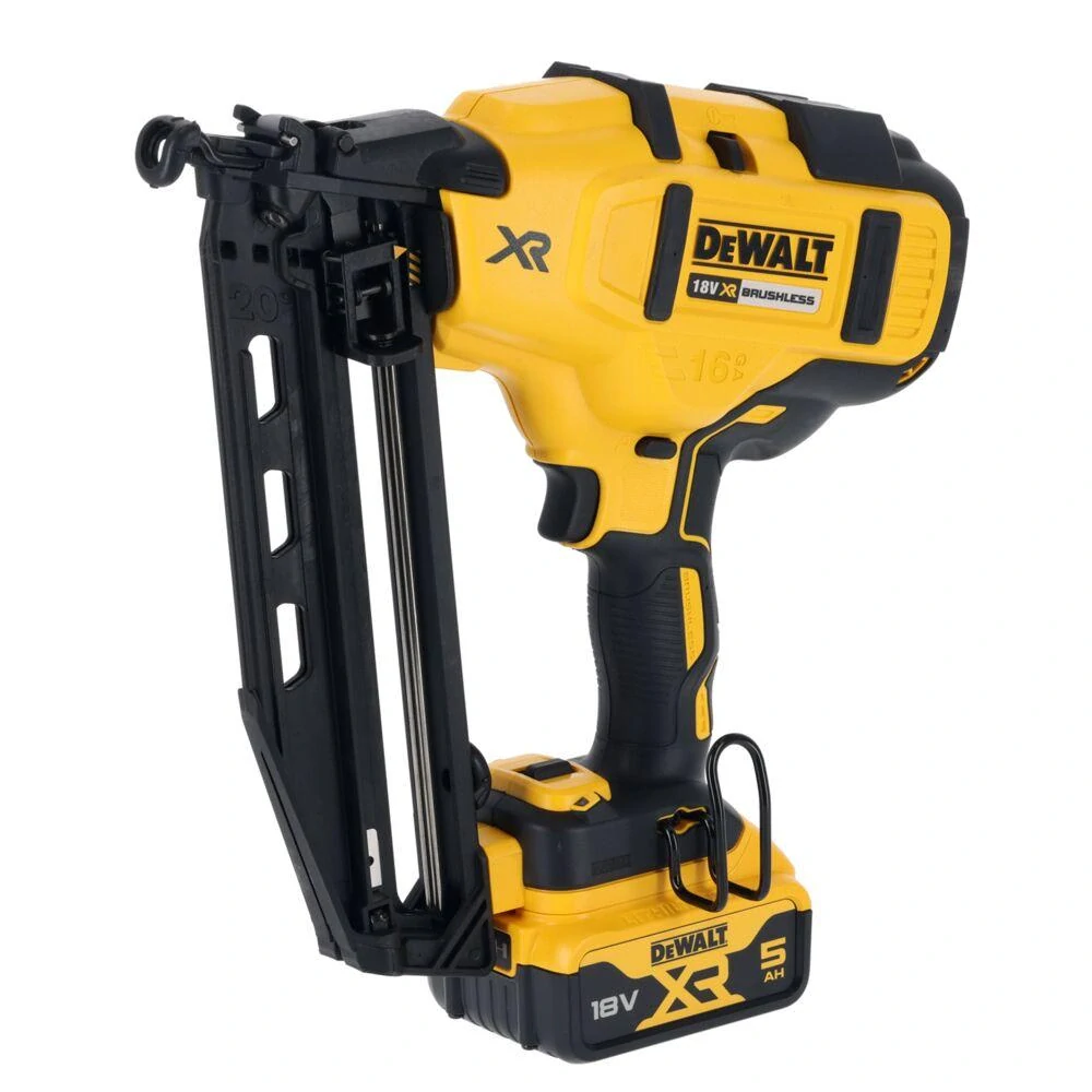DCK246P2T DeWALT Aku sada hřebíkovačka DCN930 a dokončovací hřebíkovačka DCN660 XR 18V, 2x 5,0 Ah Li-Ion, pojízdný TSTAK
