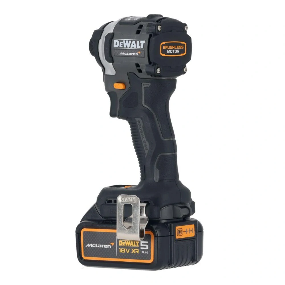 DCF85MP2T DeWALT Rázový utahovák McLaren F1 Team 18V XR s bezuhlíkovým motorem, 2× 5Ah
