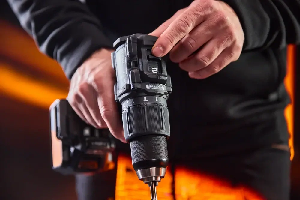 Aku bezuhlíková příklepová vrtačka 18V XR McLaren edition DeWALT DCD86MNT , samostatný stroj v kufru