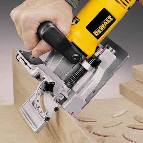 DW682K DEWALT Lamelovací frézka 600W