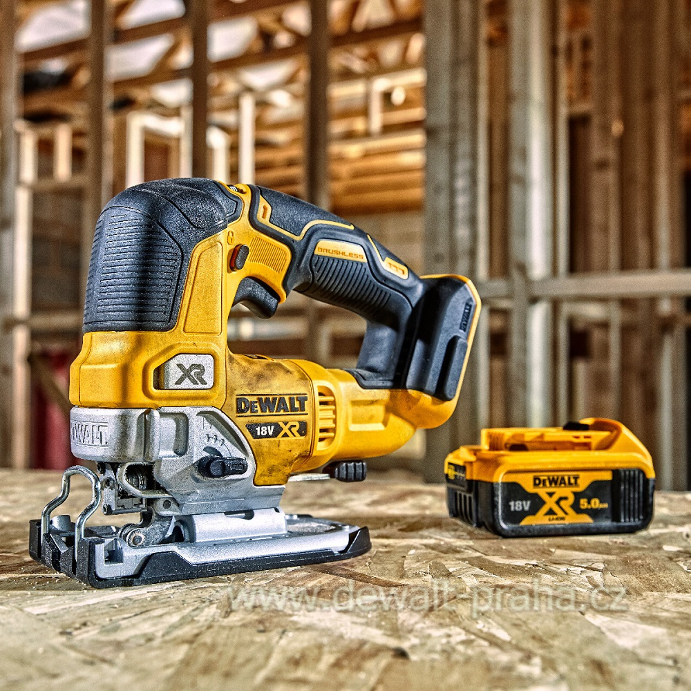 DCS334P2 DeWALT Aku bezuhlíková přímočará pila XR 2x 5,0Ah Li-Ion, v kufru TSTAK