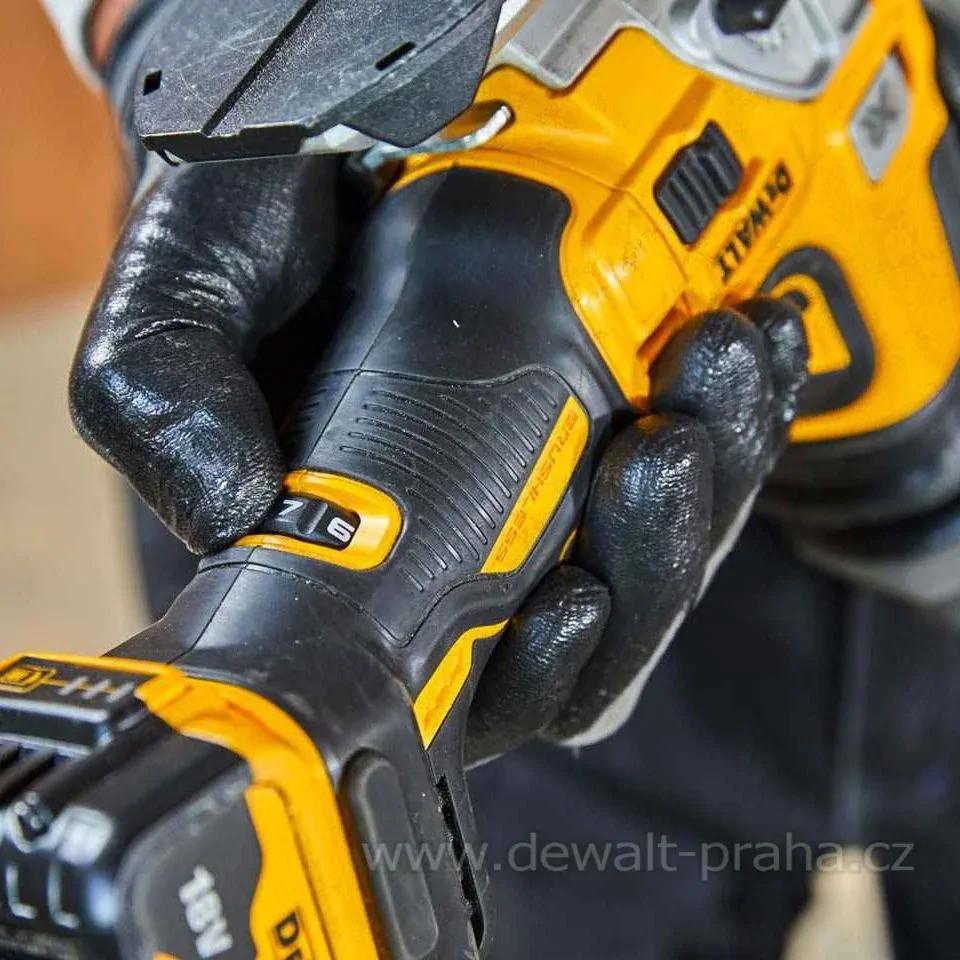 DCS335N DeWALT Aku bezuhlíková přímočará pila XR Li-Ion 18V, samostatný stroj