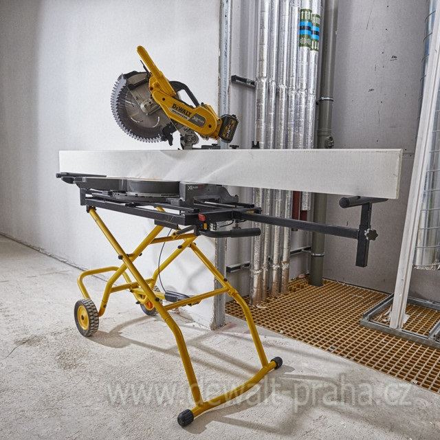DE7260 DeWALT Pojízdný stojan pro pokosové pily