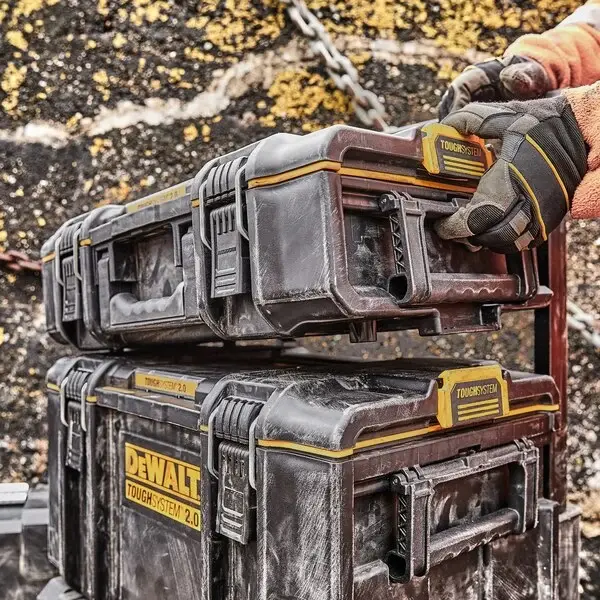 DS166 KUFR TOUGHSYSTEM 2.0 DWST83293-1 DeWALT - box na nářadí 19,3 l