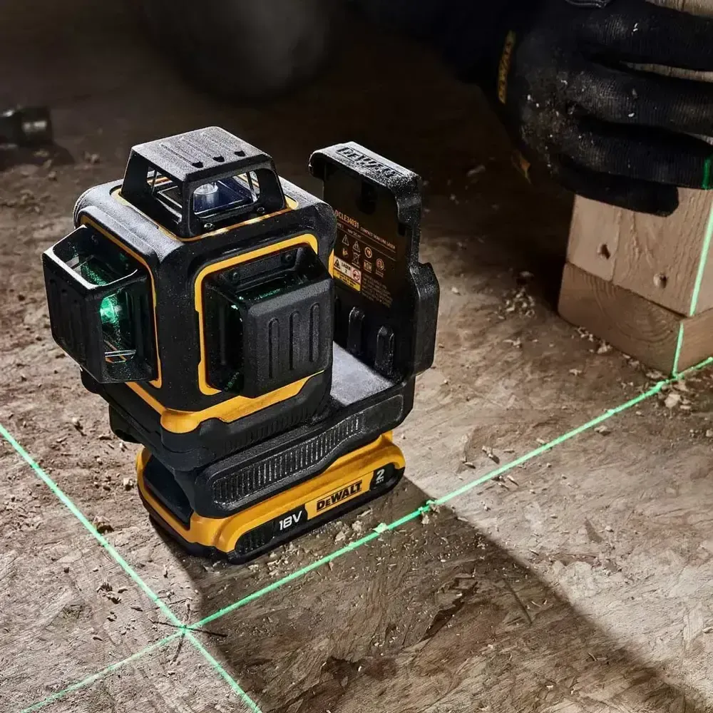 DCLE34031N DeWALT Aku křížový laser zelený 3x 360° 18V, v kufru, samostatný stroj