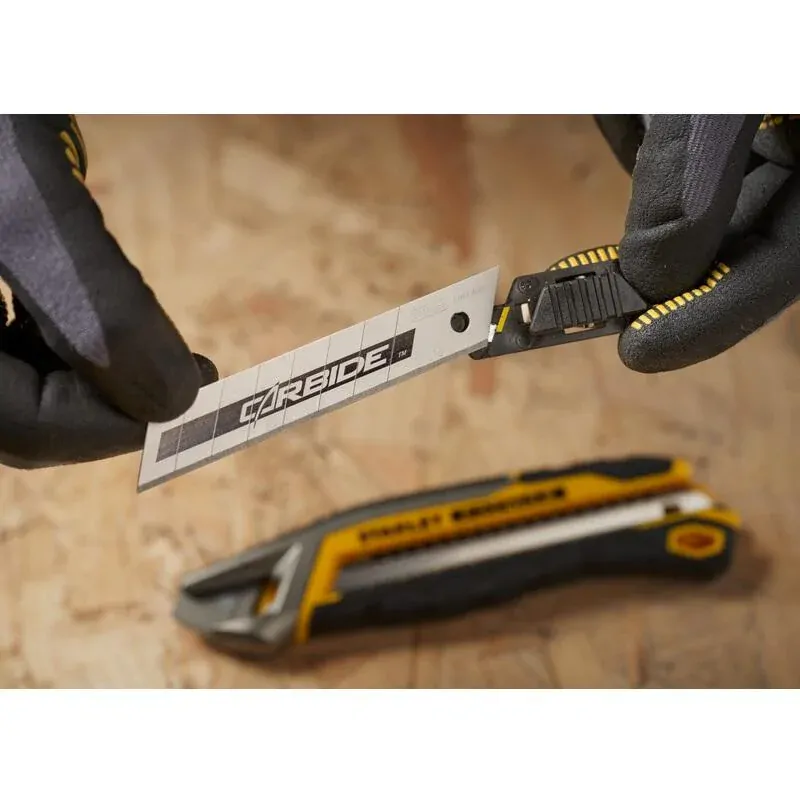 STHT2-11818 Karbidová ulamovací čepel do nožů 18mm, 10ks, STANLEY®