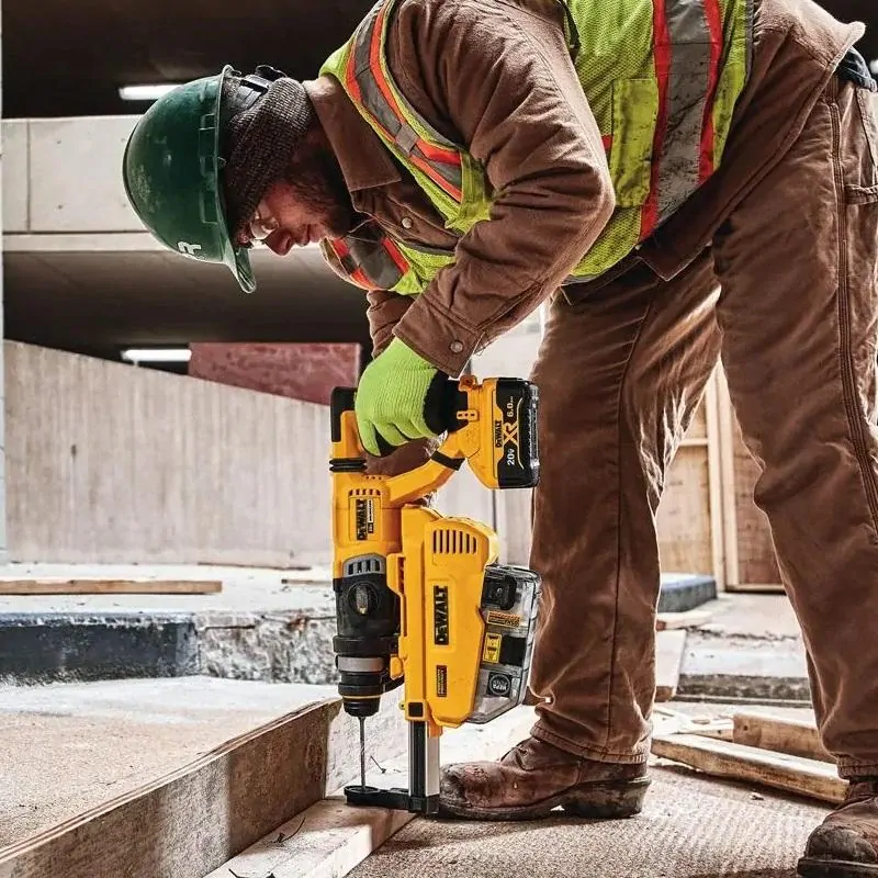 DWH205DH DeWALT Přídavné odsávaní prachu pro SDS Plus kladiva DCH263