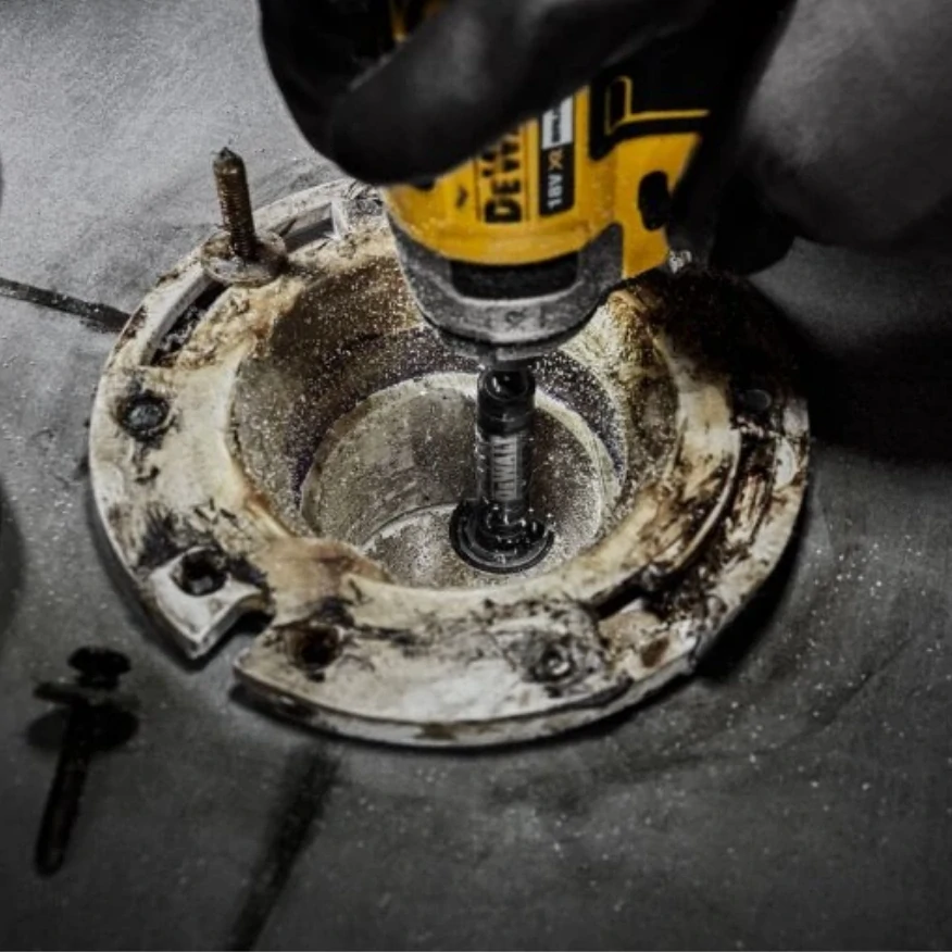 DT20563 DeWALT diamantový řezák trubek 34 mm