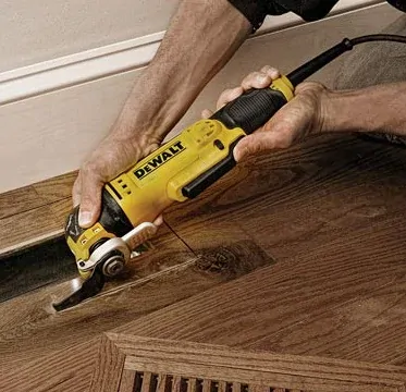 DWE315KT DEWALT Oscilační multifunkční bruska a sada příslušenství
