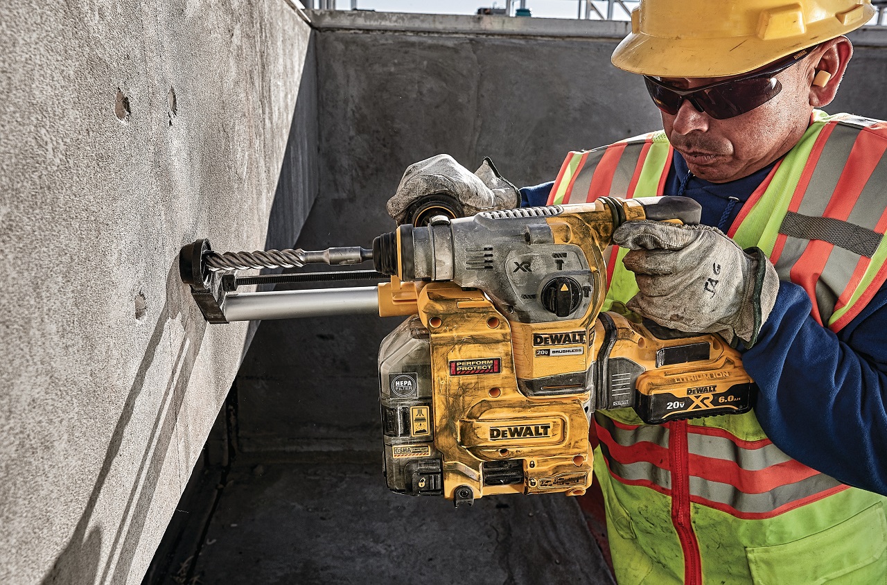 D25304DH přídavné odsávání prachu SDS Plus DeWALT