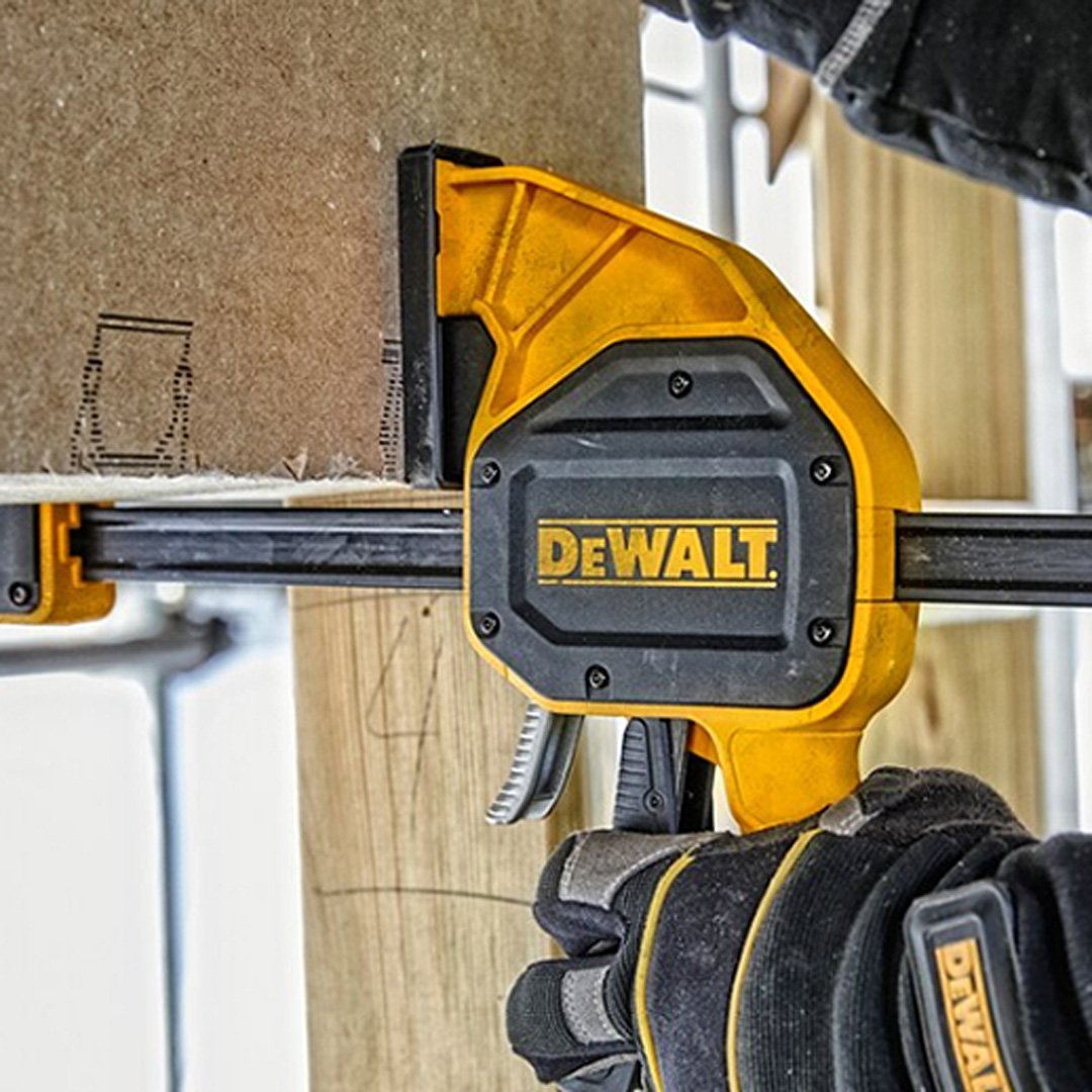 DWHT0-83187 DeWALT XL svěrka 910 mm