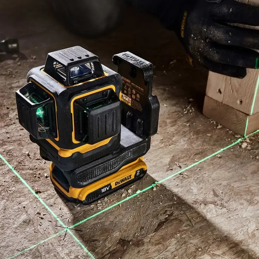 DCLE34031D1 DeWALT Aku křížový laser zelený 3x 360° 18V 2,0 Ah, v kufru