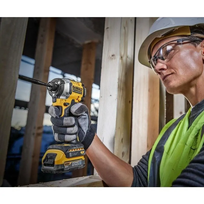 DCF850E2T DeWALT Aku bezuhlíkový rázový utahovák 1/4", 205Nm, 18V XR 2x 1,7Ah POWERSTACK, TSTAK