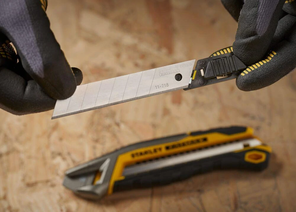 2-11-718 FatMax® Náhradní ulamovací čepel do nožů 18mm, 10ks, STANLEY®