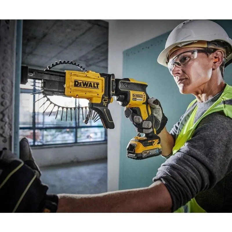 DCF620D2K Bezuhlíkový šroubovák na sádrokarton XR 18 V Li-Ion 2x2,0Ah - DeWALT