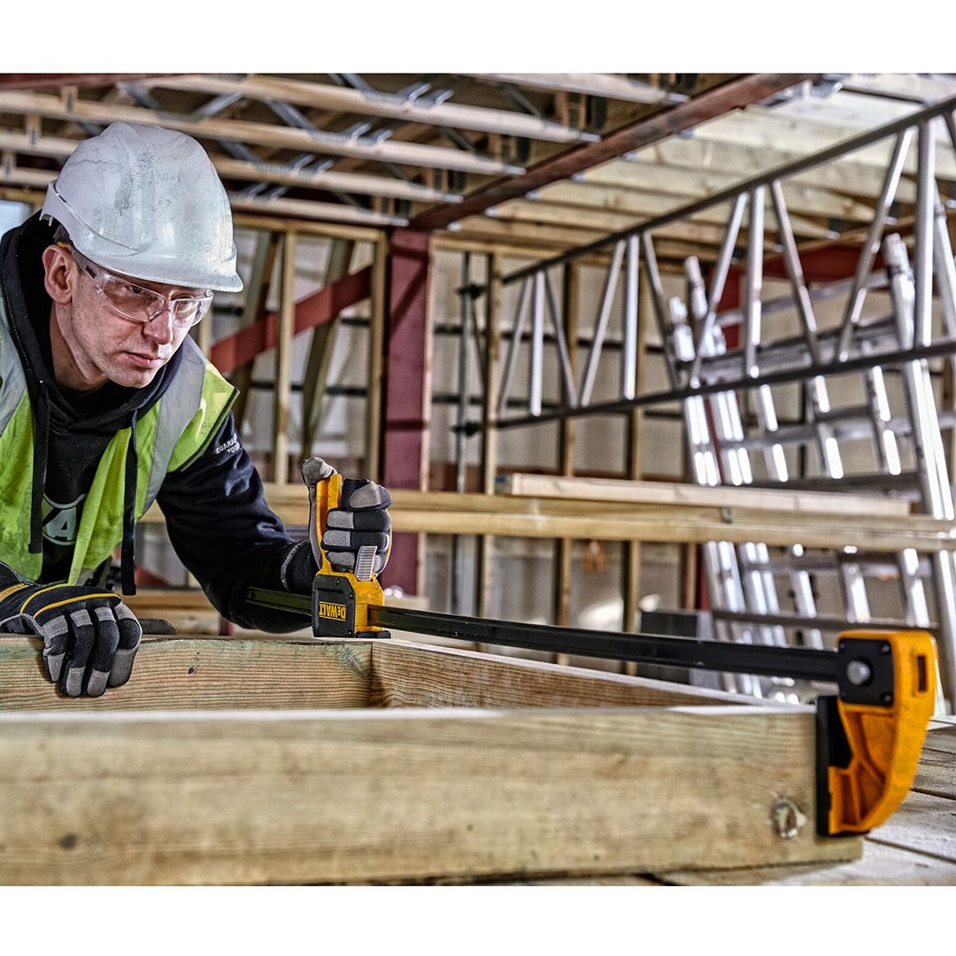 DWHT0-83187 DeWALT XL svěrka 910 mm