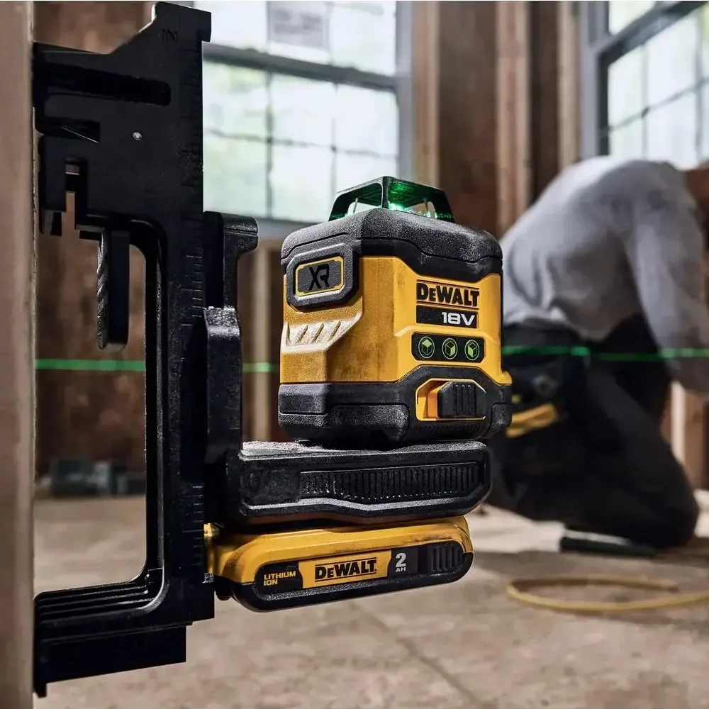 DCLE34031D1 DeWALT Aku křížový laser zelený 3x 360° 18V 2,0 Ah, v kufru