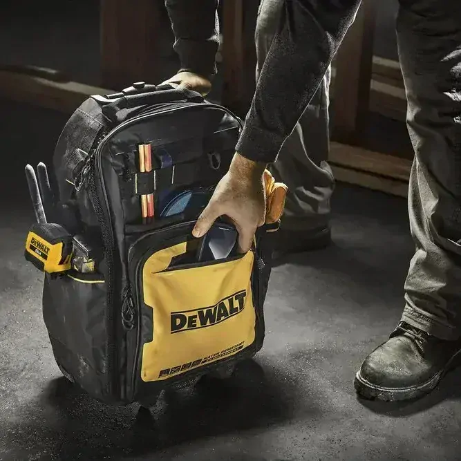 DWST60101-1 DeWALT Batoh Pro s kolečky, na nářadí
