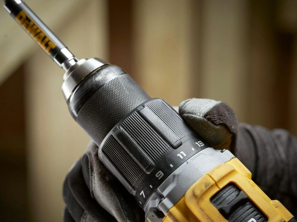DCD799N-XJ DeWALT aku bezuhlíková příklepová vrtačka 18V XR, samostatný stroj